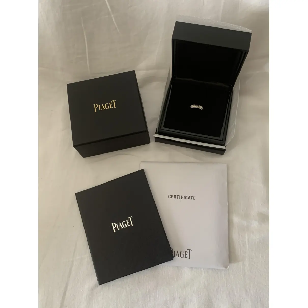 Buy Piaget Possession white gold ring online