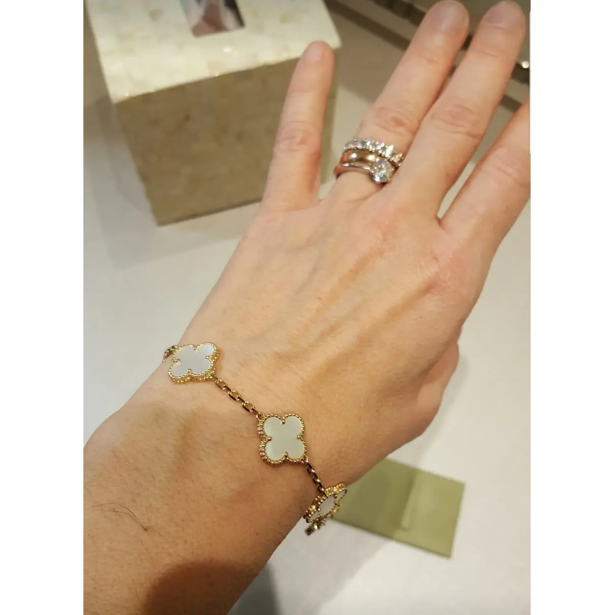 Luxury Van Cleef & Arpels Bracelets Women