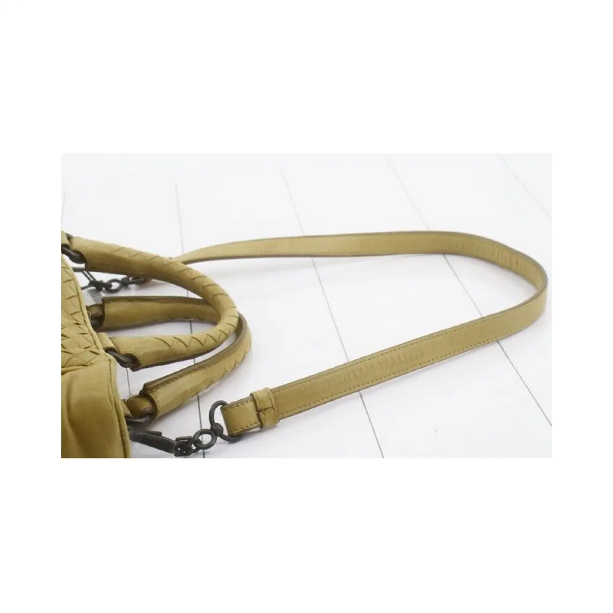 Buy Bottega Veneta BV Classic leather handbag online