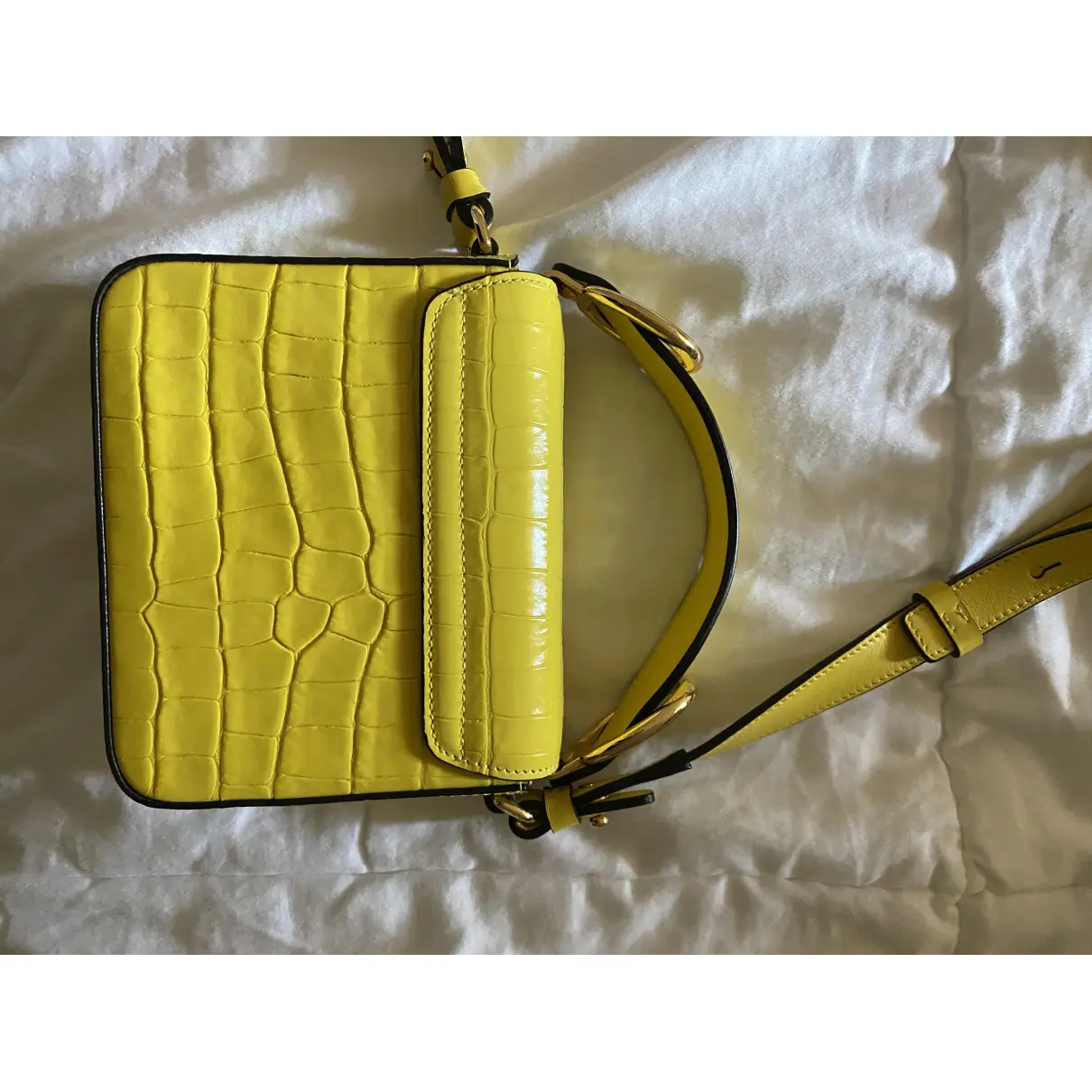Buy Chloé C leather crossbody bag online