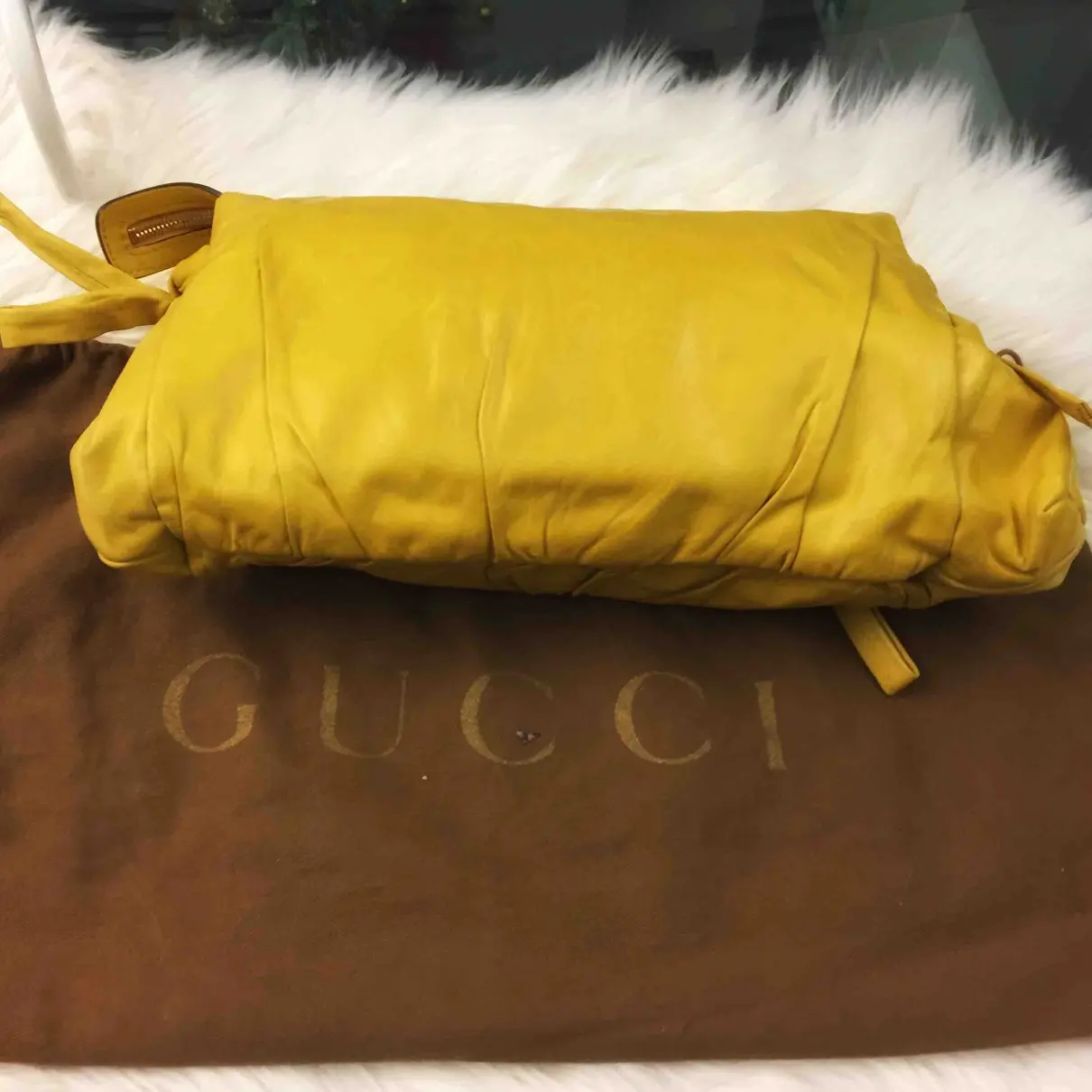 Hysteria leather clutch bag Gucci