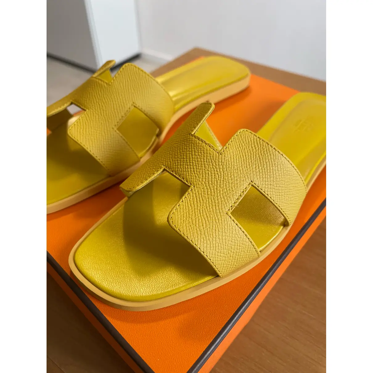 Buy Hermès Oran leather sandal online