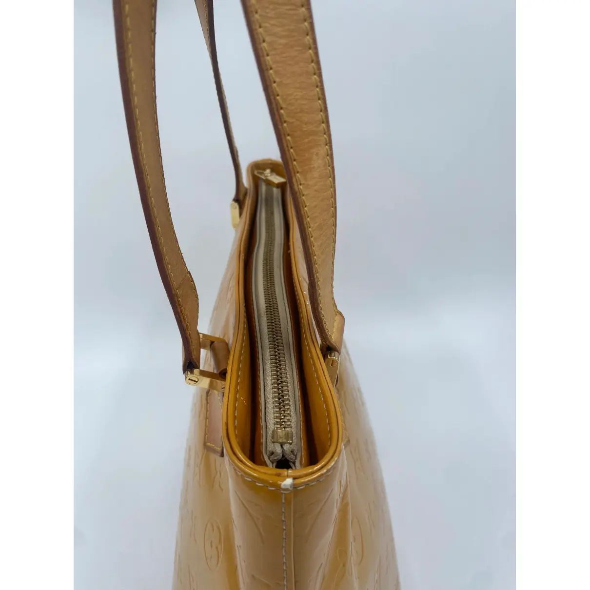 Houston patent leather handbag Louis Vuitton