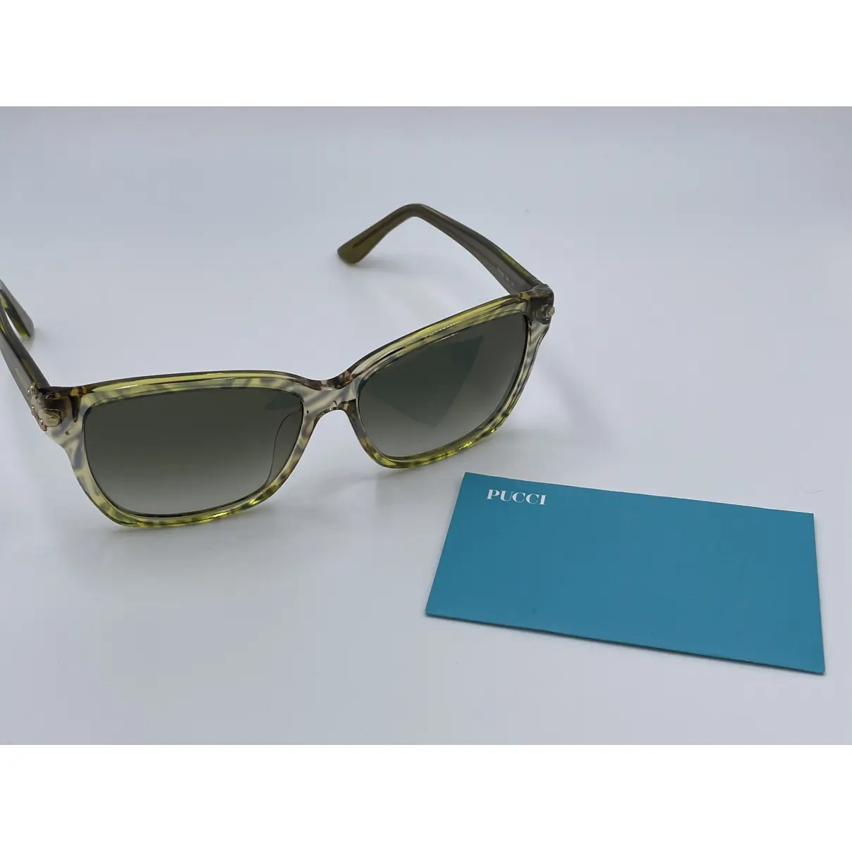 Buy Emilio Pucci Oversized sunglasses online