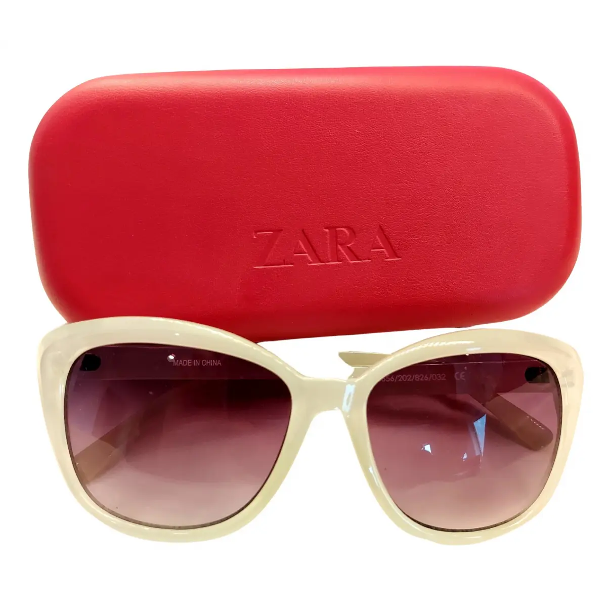 Oversized sunglasses Zara