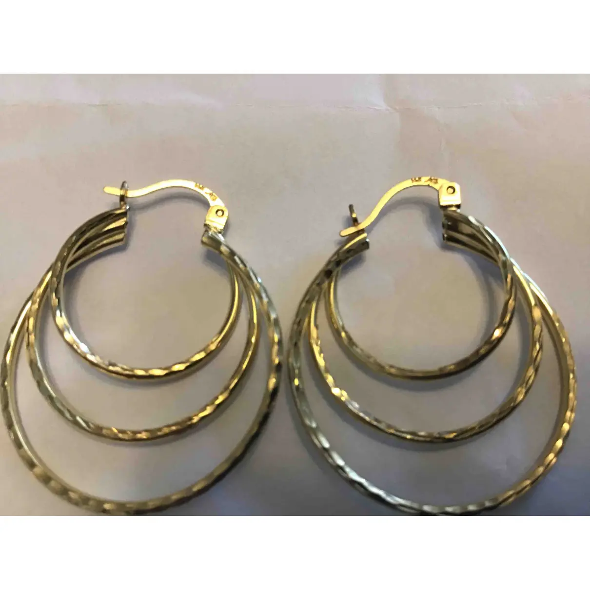 Buy Unknown Yellow gold earrings online