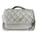 Chain Infinity leather handbag Chanel