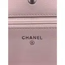 Wallet On Chain Timeless/Classique patent leather crossbody bag Chanel