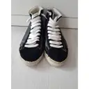 Cloth trainers P448