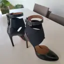 Buy Alaïa Leather heels online