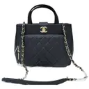 Business Affinity leather handbag Chanel
