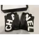 Leather mittens Chanel