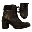 Leather lace up boots TEXTO
