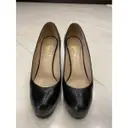 Buy Yves Saint Laurent Trib Too leather heels online