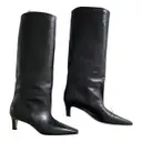 Wide Shaft leather boots Totême
