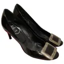 Belle de Nuit patent leather heels Roger Vivier