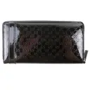 Patent leather purse Gucci