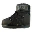 Patent leather snow boots Moon Boot