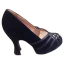 Velvet heels Prada