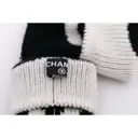 Wool mittens Chanel