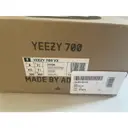 Boost 700 V3 cloth trainers Yeezy x Adidas