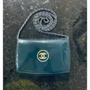 Wallet on Chain leather handbag Chanel