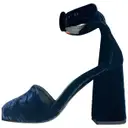 Spring Summer 2020 velvet heels Claudie Pierlot