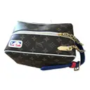 Dopp Kit Cloakroom cloth travel bag Louis Vuitton X NBA