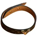 Essential V cloth bracelet Louis Vuitton
