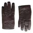 Leather gloves Chanel