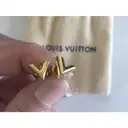 Essential V earrings Louis Vuitton