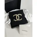 Buy Chanel CC pin & brooche online
