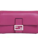 Buy Fendi Baguette Chain leather handbag online