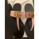 Leather flip flops Gucci