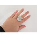 Camélia white gold ring Chanel
