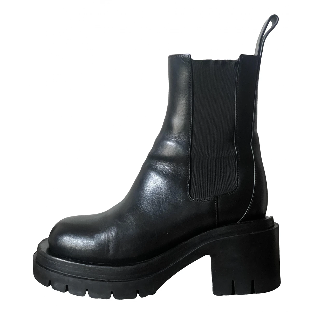 shoes Bottega Veneta boots Lug for Female Leather 34 EU. Used condition