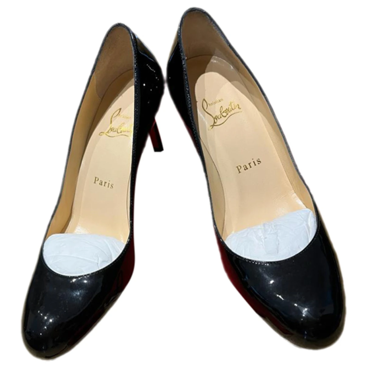 shoes Christian Louboutin heels Simple pump for Female Patent leather 37.5 EU. Used condition