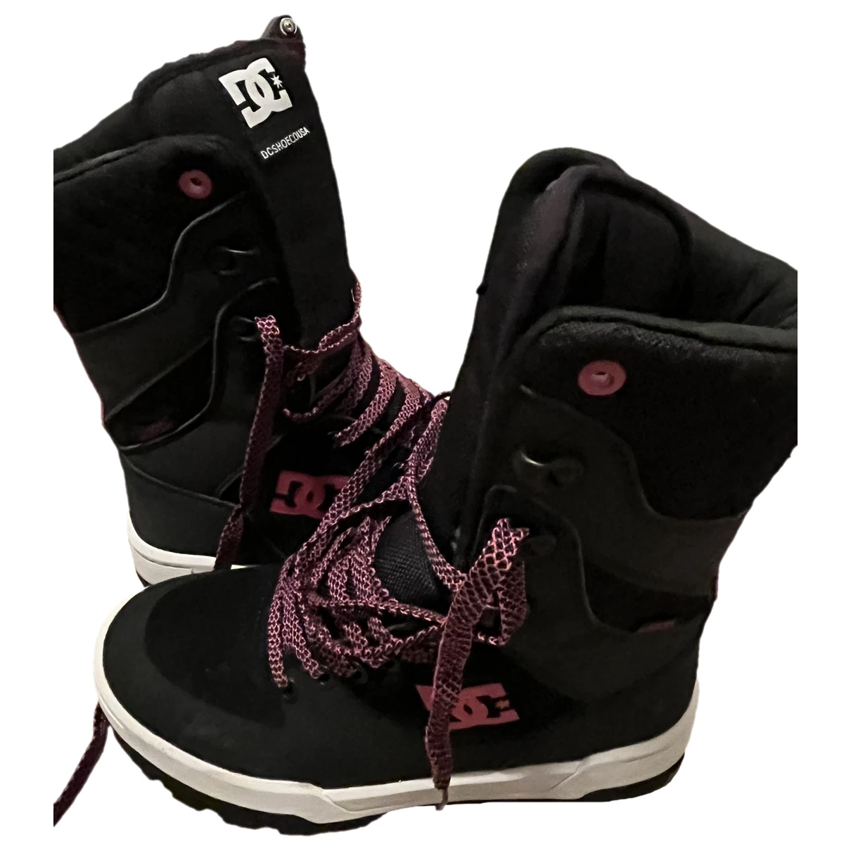 shoes DC Shoes boots for Female Leather 37 EU. Used condition