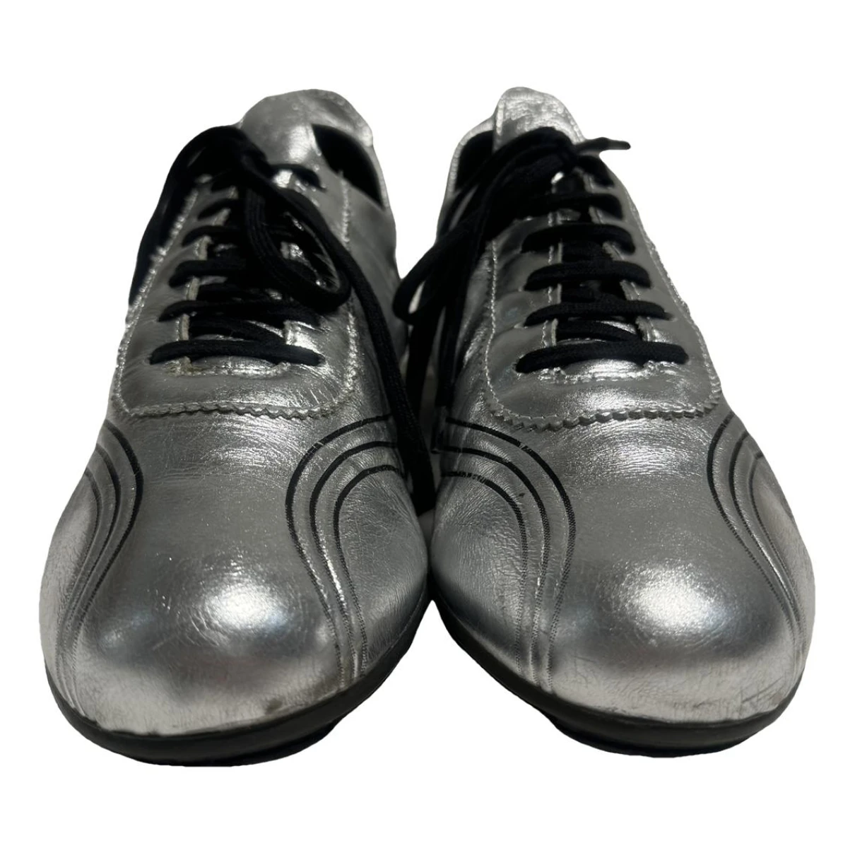 Pre-owned Cult Leather Low Trainers In Silver