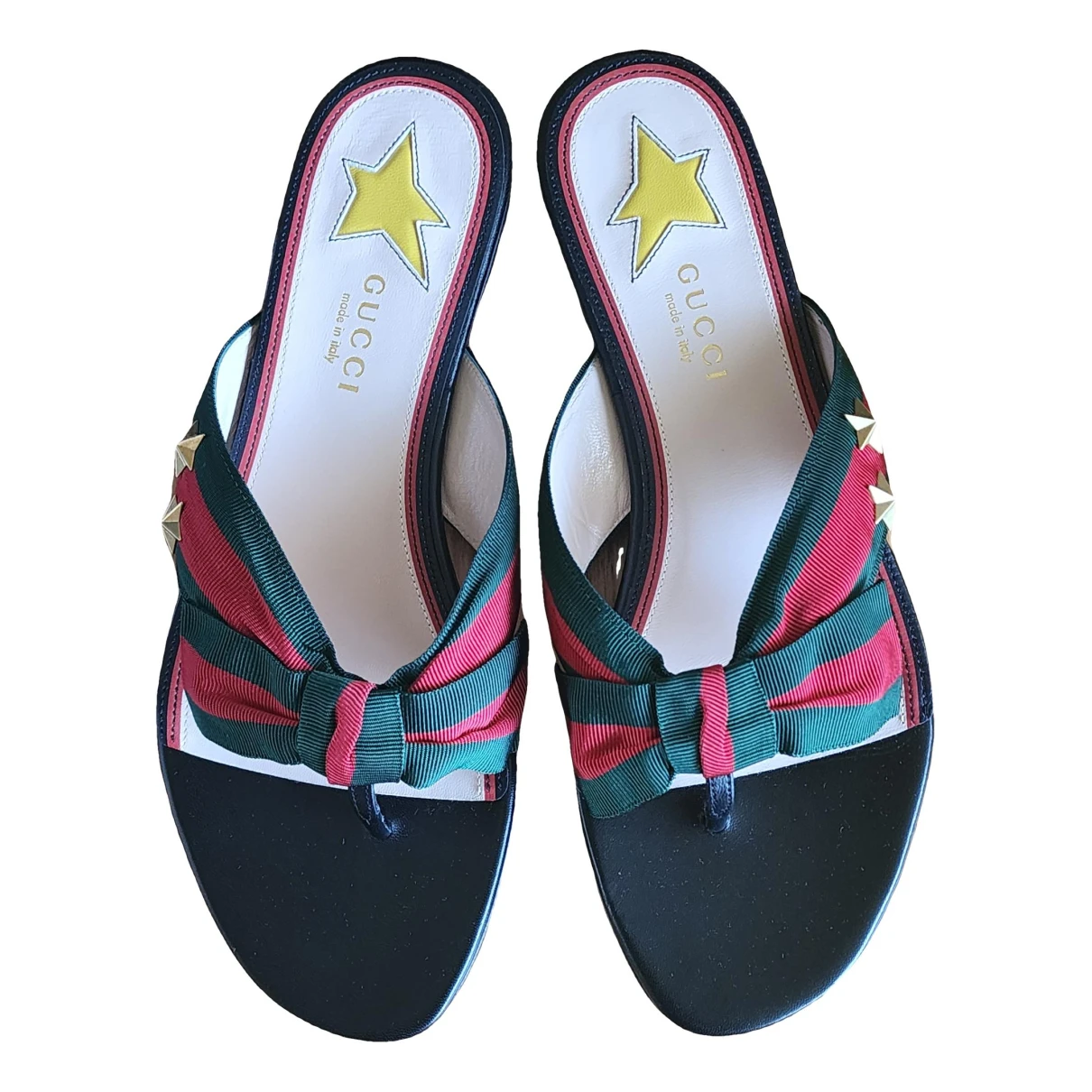 Pre-owned Gucci Leather Flip Flops In Red