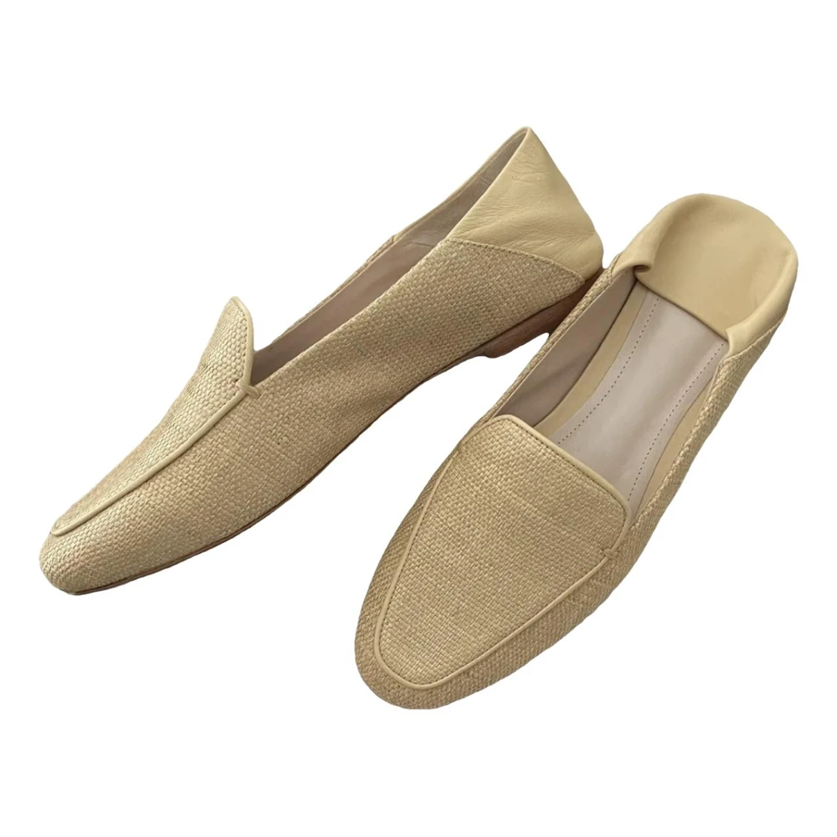 Pre-owned Porte & Paire Leather Flats In Beige