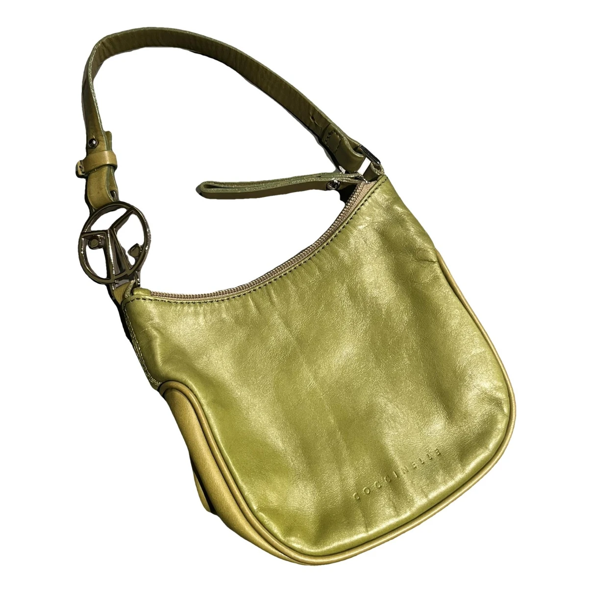Pre-owned Coccinelle Leather Clutch In Green
