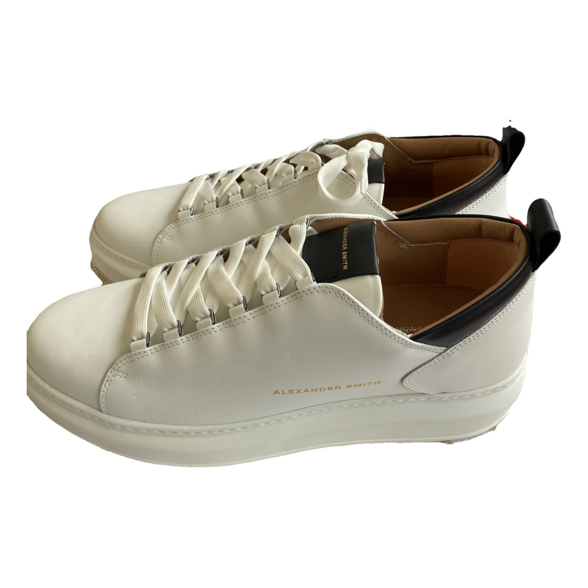 Pre-owned Alexander Smith Leather Low Trainers In White