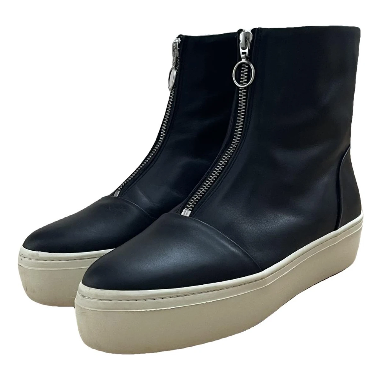 Pre-owned Twist & Tango Leather Ankle Boots In Black