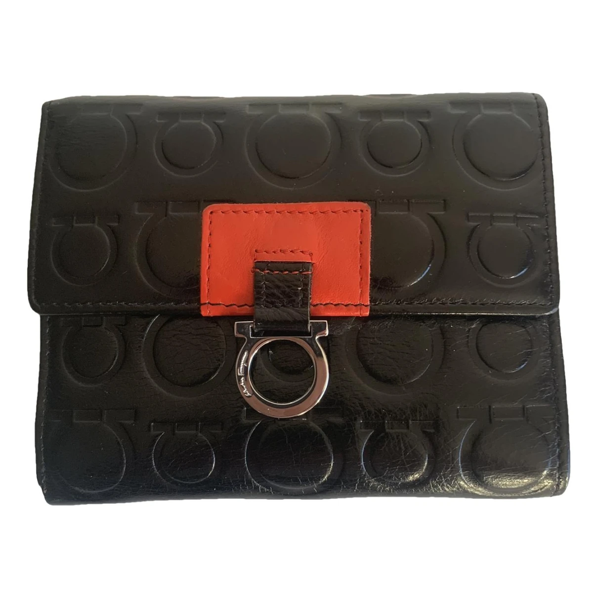 Pre-owned Ferragamo Patent Leather Small Bag In Black