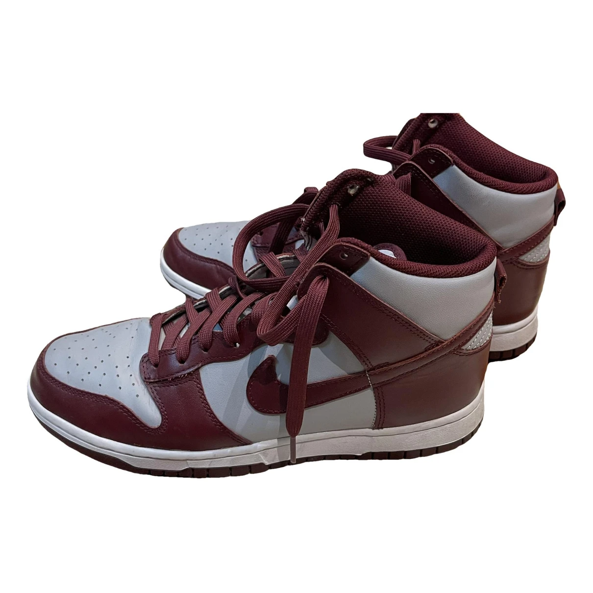 Pre-owned Nike Sb Dunk Leather High Trainers In Burgundy