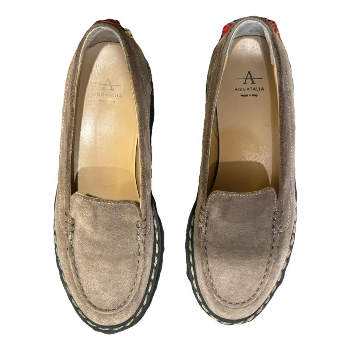 Pre-owned Aquatalia Flats In Brown