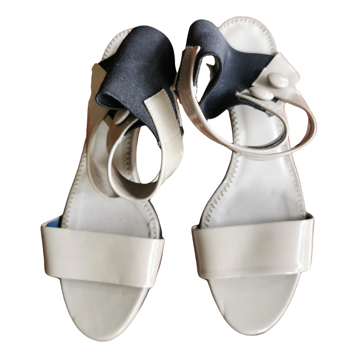 Pre-owned Pollini Leather Sandal In Beige