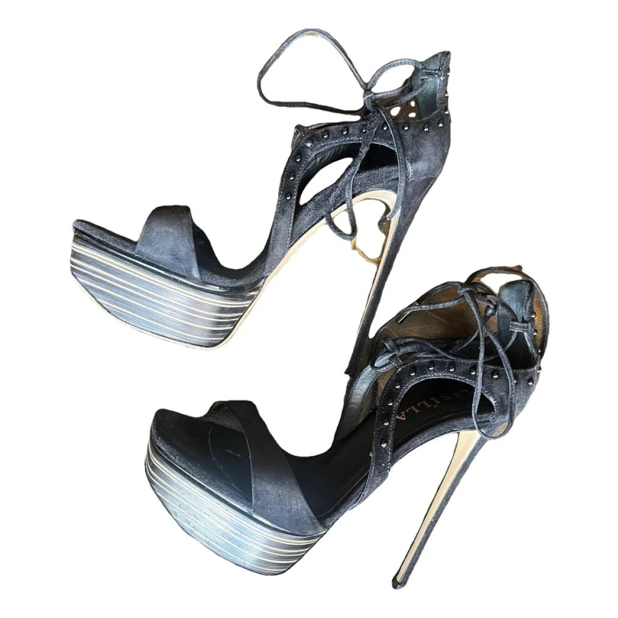 Pre-owned Le Silla Cloth Heels In Black