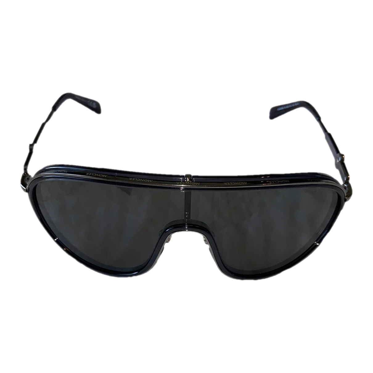 Pre-owned Moncler Sunglasses In Black